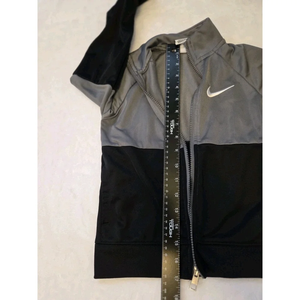 078 Nike Boys Colorblock Full Zip Track Jacket Gray/Black Size 4-5 Years